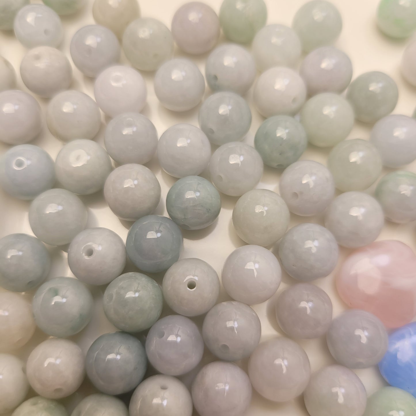 おすすめ:高品質Aランク天然翡翠 アイスタイプ(10mm)T011 めっちゃお得!!