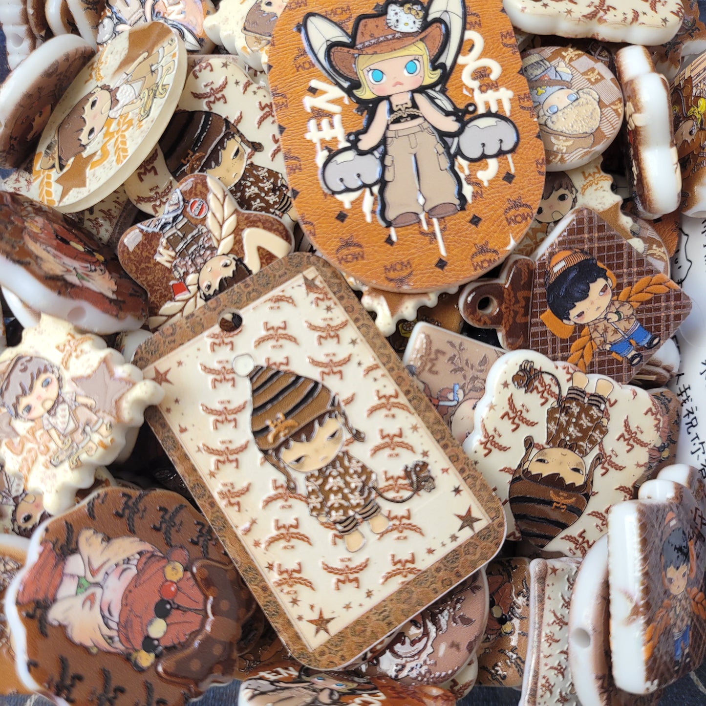 R042　新作！！！レリーフ　浮き彫り　「イギリス旅行中ヒロノ｡♥｡･ﾟ♡ﾟ･｡♥｡･ﾟ♡ﾟ･｡♥｡」　めっちゃ可愛い！！！