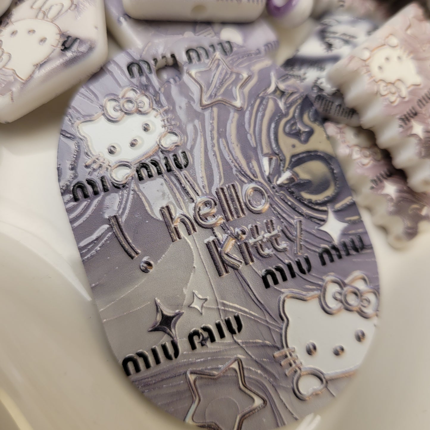 R045　新作！！！レリーフ　浮き彫り　「miumiuファッションセンター｡♥｡･ﾟ♡ﾟ･｡♥｡･ﾟ♡ﾟ･｡♥｡」　めっちゃ可愛い！！！