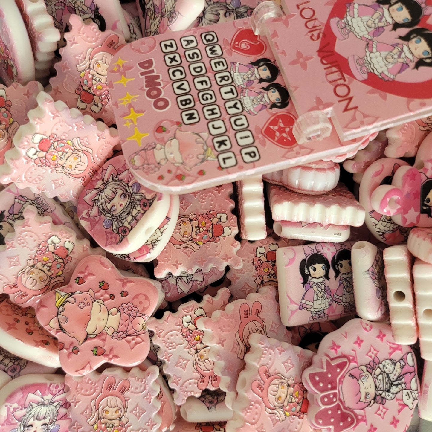 R048 新作！！！レリーフ　浮き彫り「苺チョコｓｐ｡♥｡･ﾟ♡ﾟ･｡♥｡･ﾟ♡ﾟ･｡♥｡」　めっちゃ可愛い！！！