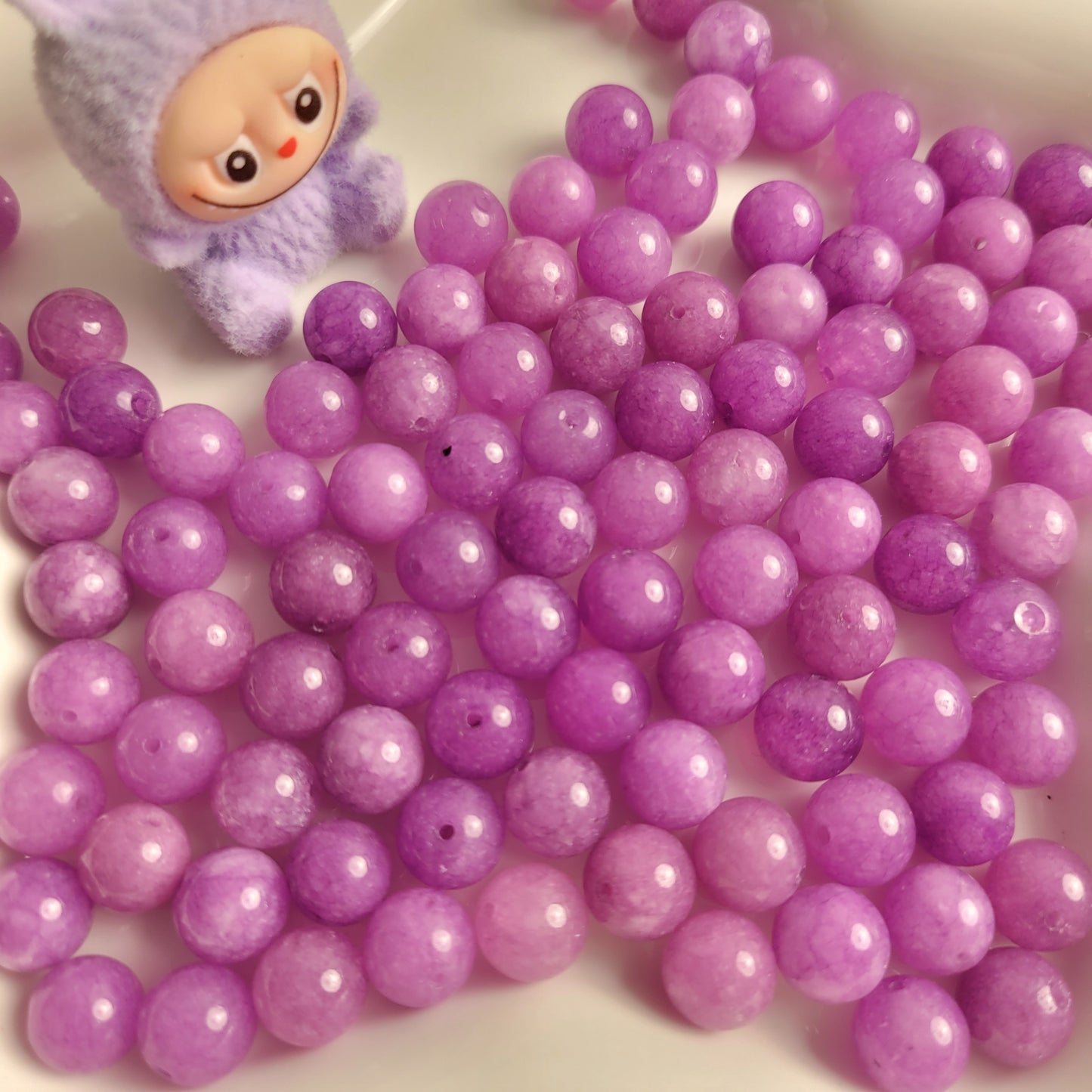 おすすめ：久々の天然石シリーズ　T020　天然紫玉髄　Lilac（サイズ１０ｍｍ）高品質天然石　めっちゃ綺麗な色