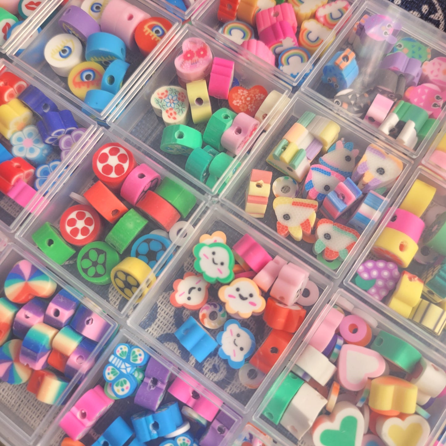 Z002　10/19新作　「オーダーメイド予約」ビーズ宝箱ミックス　24種類合計560粒！！！