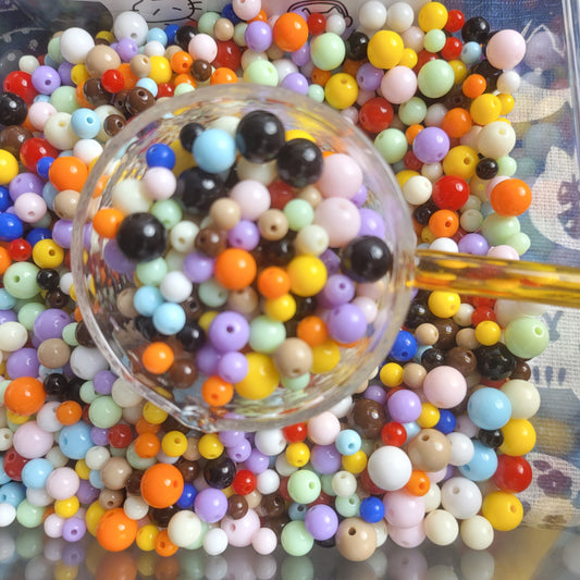 R085「セール」　カラフルビーズ　ミックス　100ＭＬ