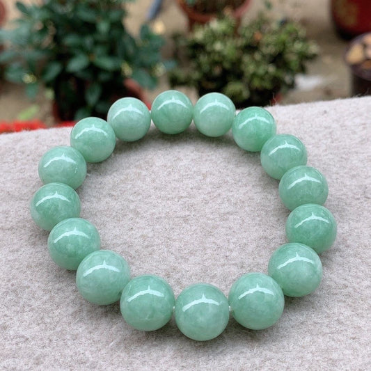 X002　11/30新作「天然石ブレスレット」青翡翠　Aランク　豆グリーン