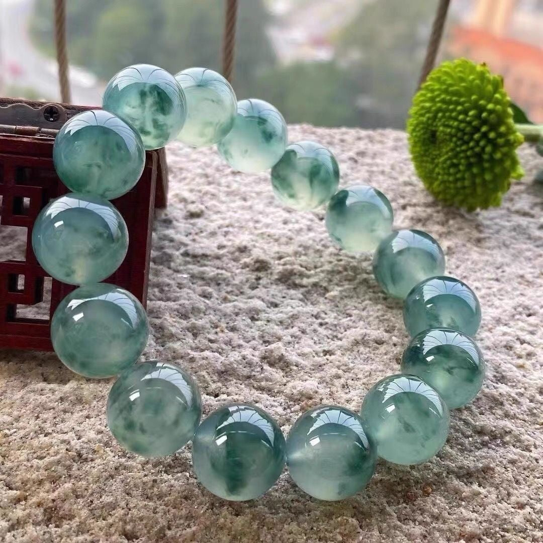 X003　11/30新作「天然石ブレスレット」翡翠　Aランク　アイスブルー