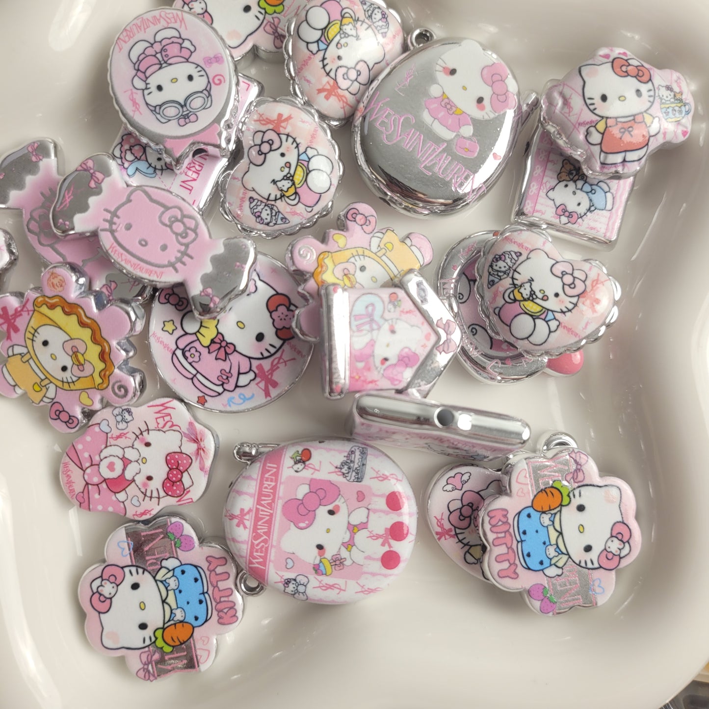 R152「 12/21新作」めっちゃ人気「超可愛い浮き彫り！！！kittyシルバー｡♥｡･ﾟ♡ﾟ･｡♥｡･ﾟ♡ﾟ･｡♥｡」