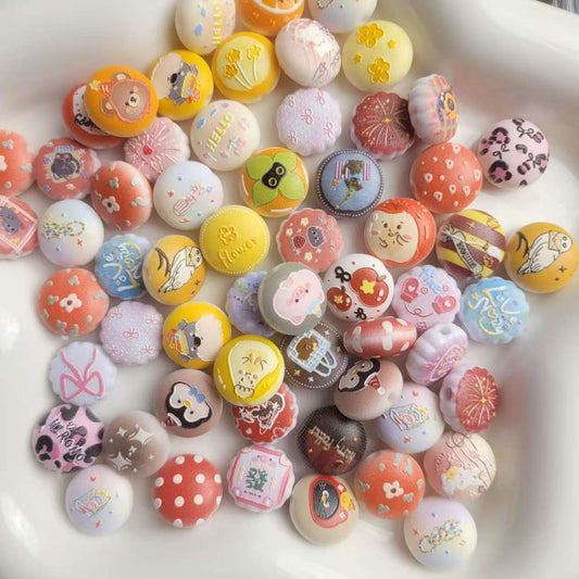 R165「 12/26新作」めっちゃ人気「超可愛い浮き彫り！！福饅頭ビーズ｡♥｡･ﾟ♡ﾟ･｡♥｡･ﾟ♡ﾟ･｡♥｡」200ｍｌ