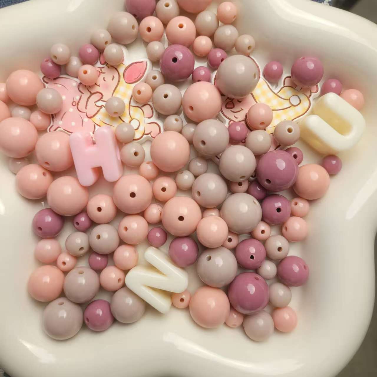 R198「01/11新作」めっちゃ人気「超可愛い、人気商品　苺ボール｡♥｡･ﾟ♡ﾟ･｡♥｡･ﾟ♡ﾟ･｡♥｡」