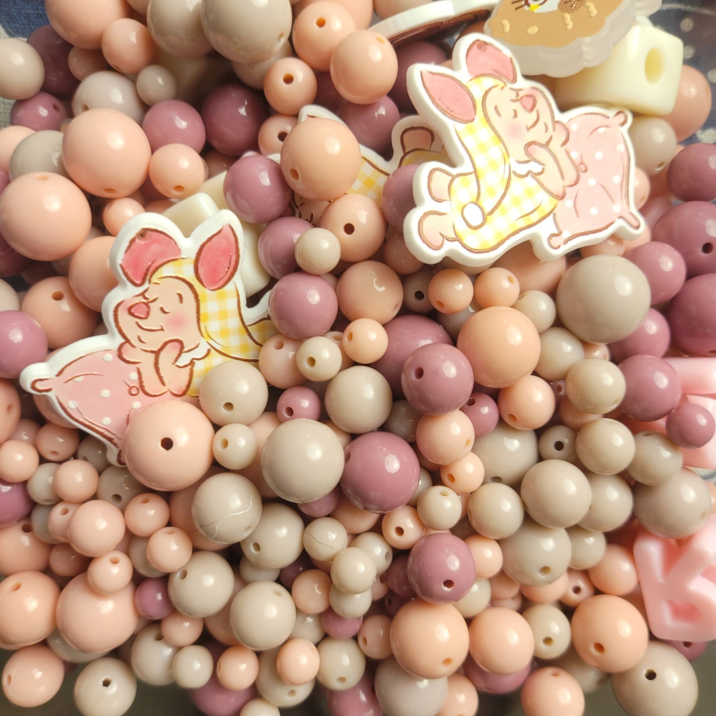 R198「01/11新作」めっちゃ人気「超可愛い、人気商品　苺ボール｡♥｡･ﾟ♡ﾟ･｡♥｡･ﾟ♡ﾟ･｡♥｡」