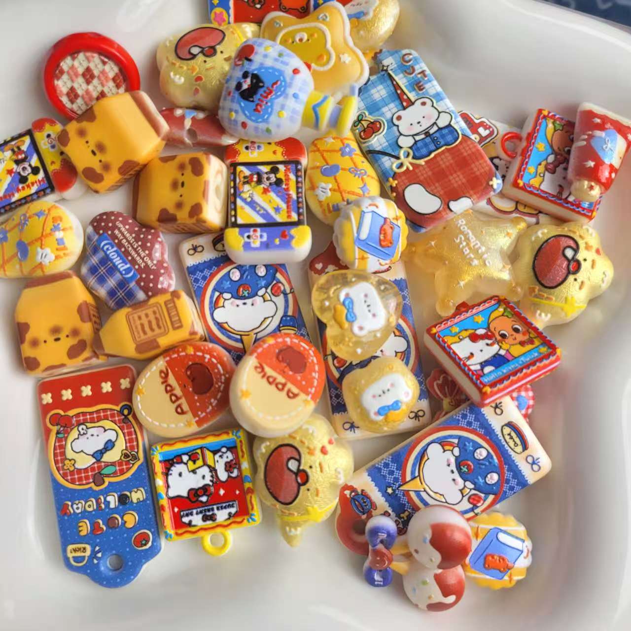 R210「01/15新作」めっちゃ人気「超可愛い、人気商品　ピカピカkitty｡♥｡･ﾟ♡ﾟ･｡♥｡･ﾟ♡ﾟ･｡♥｡」